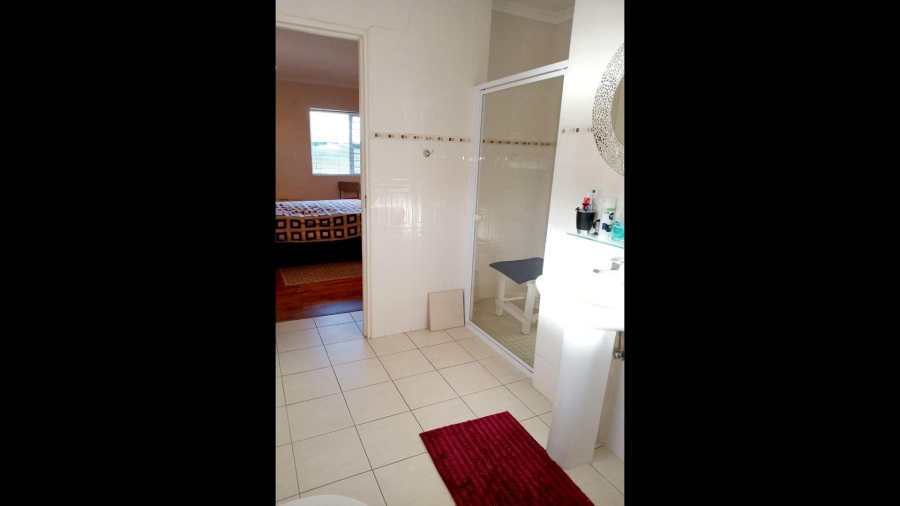 2 Bedroom Property for Sale in Viking Village Western Cape